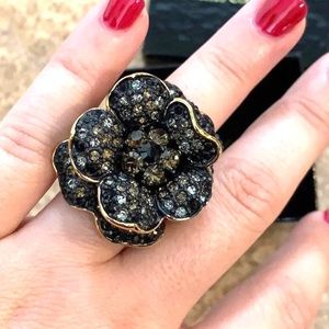Joan Rivers SIZE 7 🆕 flower Vintage ring